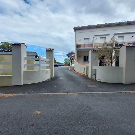 Calme 4 Pers, Terrasse, Parking Prive - Fr-1-550-91 Apartment