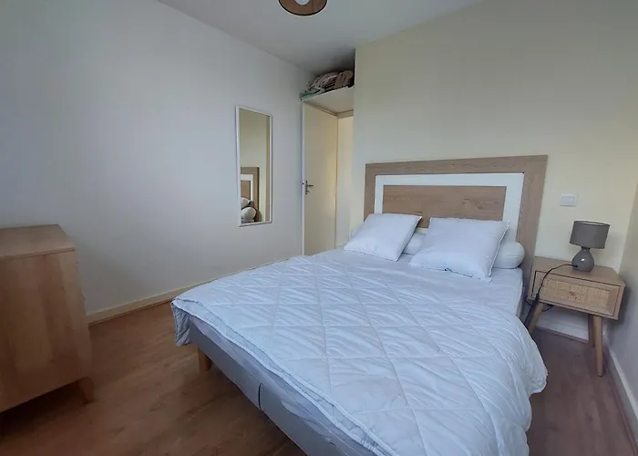 Calme 4 Pers, Terrasse, Parking Prive - Fr-1-550-91 Apartment *