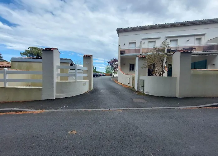 Calme 4 Pers, Terrasse, Parking Prive - Fr-1-550-91 Apartment